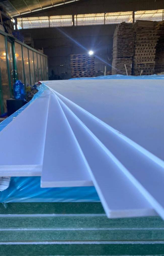 PVC HARD ស្ពោធរឹង 5.5L