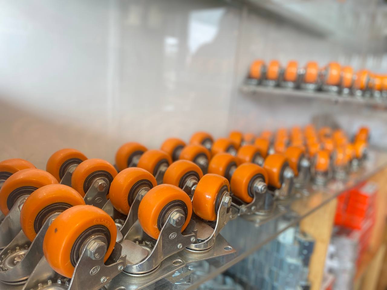 កង់លឿងហ្រាំង D80